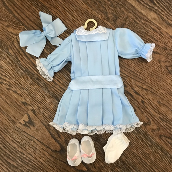 Retired Samantha American Girl Doll - Picture 4 of 8